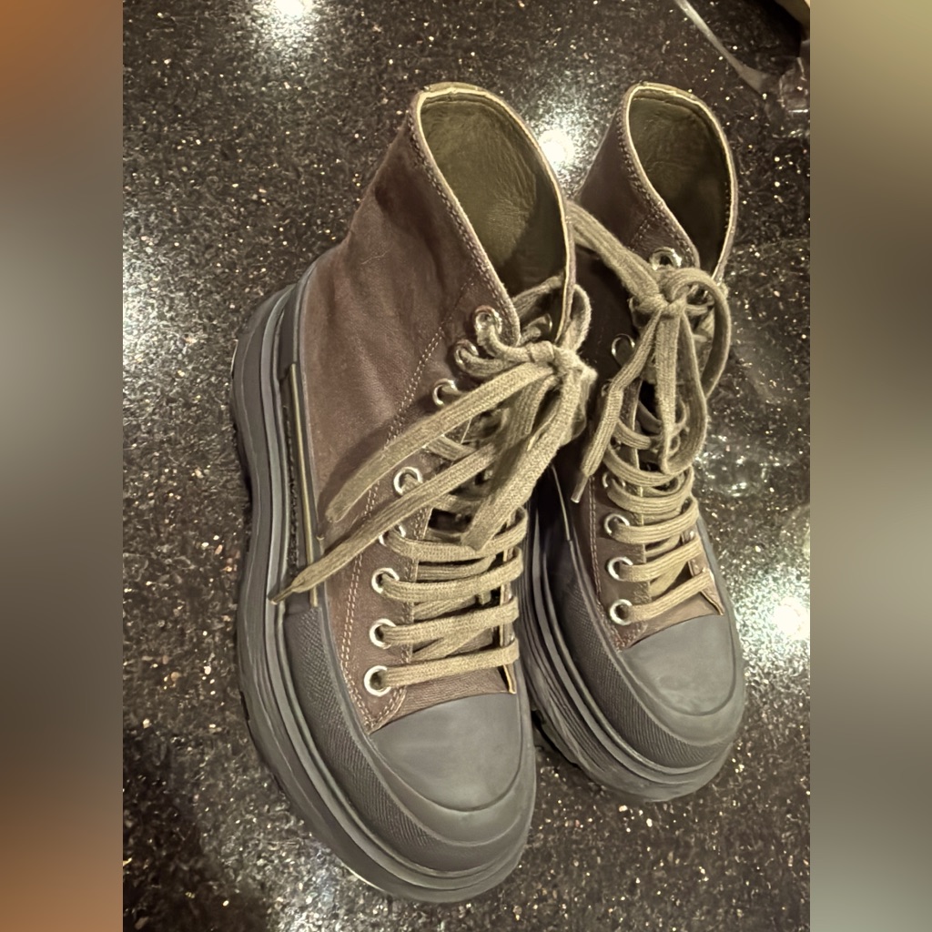Alexander Mcqueen Size 6.5